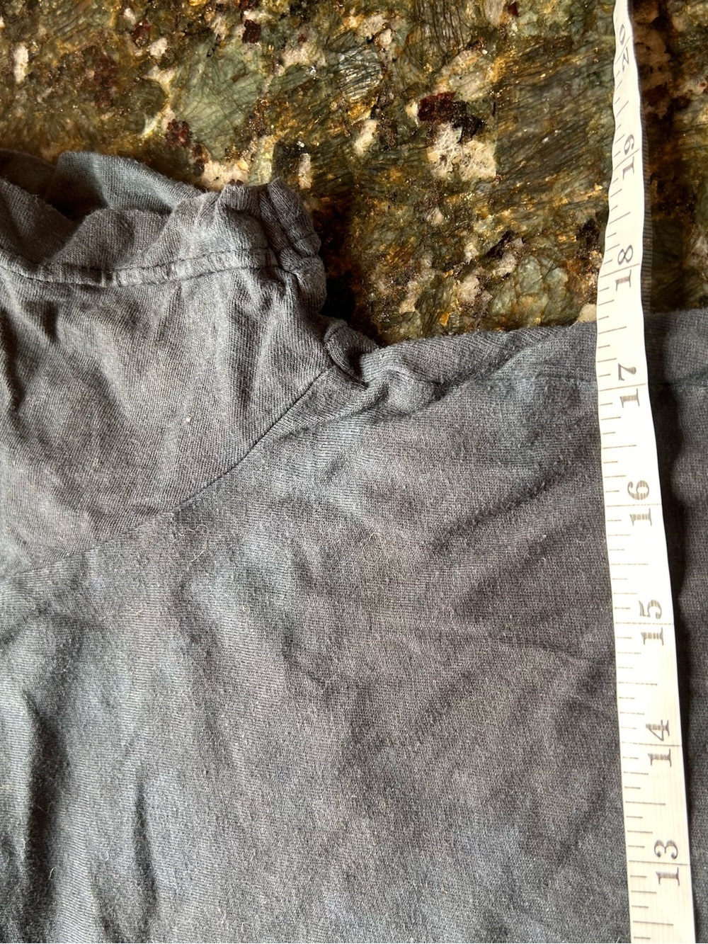 Live and Tell 100% Cotton V Neck sunflower short sleeve. Artsy. Granola girl. M - Picture 6 of 7